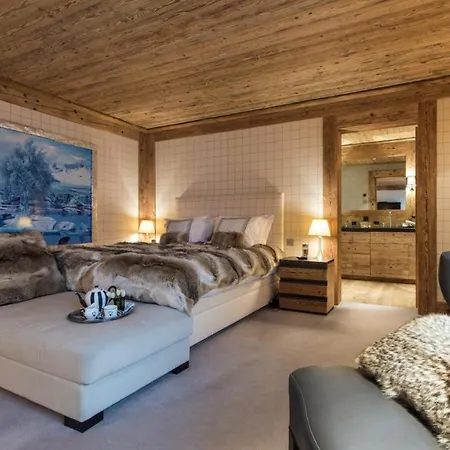 Luxuriious Chalet بيت للعطل